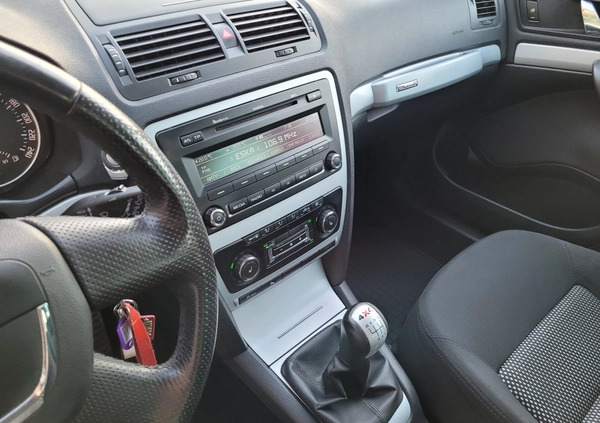 Skoda Octavia cena 30900 przebieg: 226000, rok produkcji 2010 z Pionki małe 781